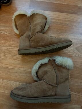 UGG Chestnut Suede Shearling Winter Boots